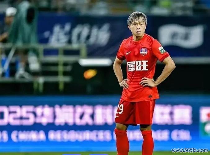 茹子楠:多年苦练成就世界波,盼迎来中超百场里程碑 茹子楠:多年苦练成就世界波,盼迎来中超百场里程碑