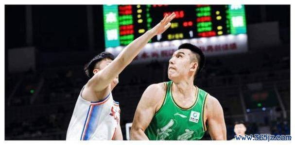 莫兰德22+10辽宁狂胜四川 原帅21分山西击败吉林 莫兰德22+10辽宁狂胜四川 原帅21分山西击败吉林